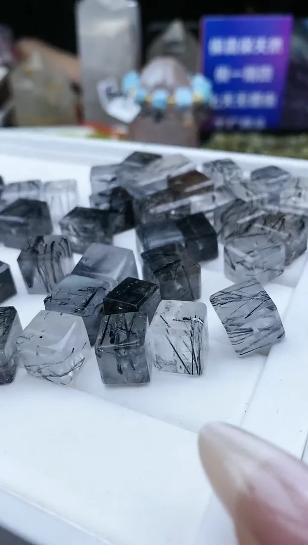 【闪购商品】水晶吊坠(不含链)未镶嵌170a多样性发其一/1.31/1个