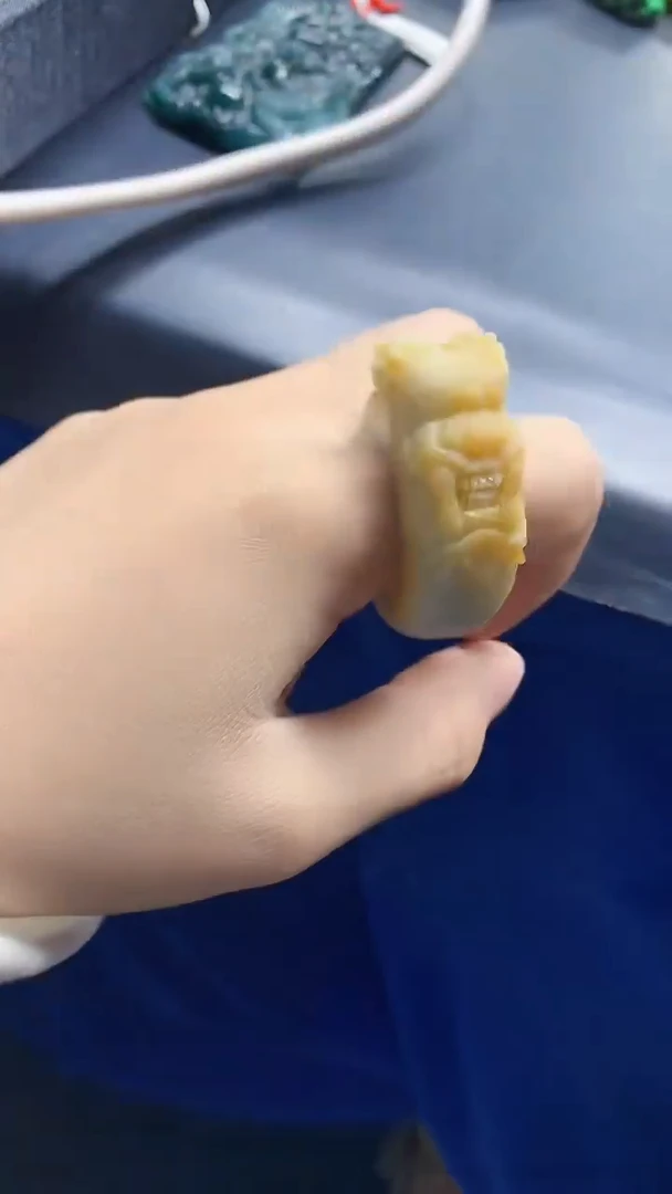 颈饰未镶嵌翡翠天然缅甸a货翡翠20.2