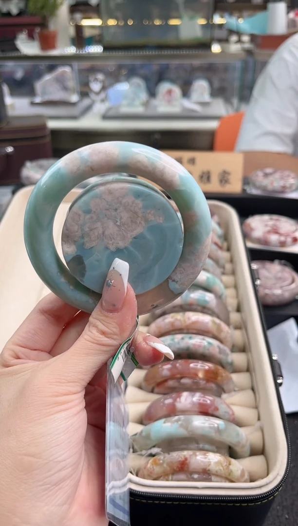 未镶嵌手镯石英质玉尘*丷圈口（赠品镯心）
