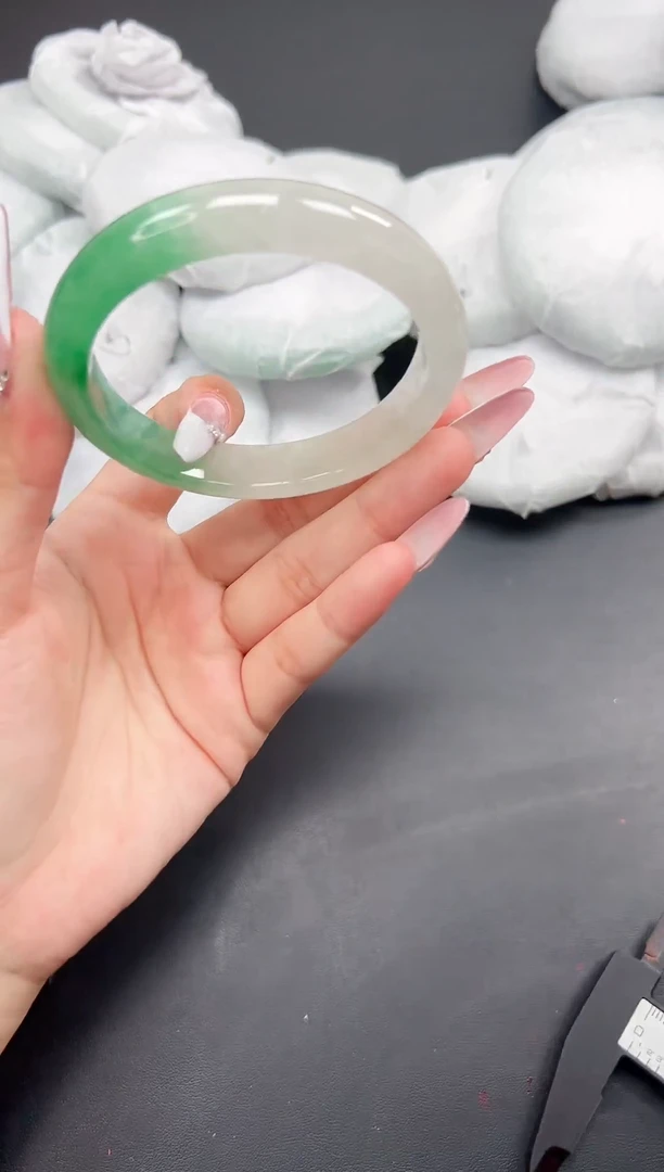 精品手镯，一物一拍O-099