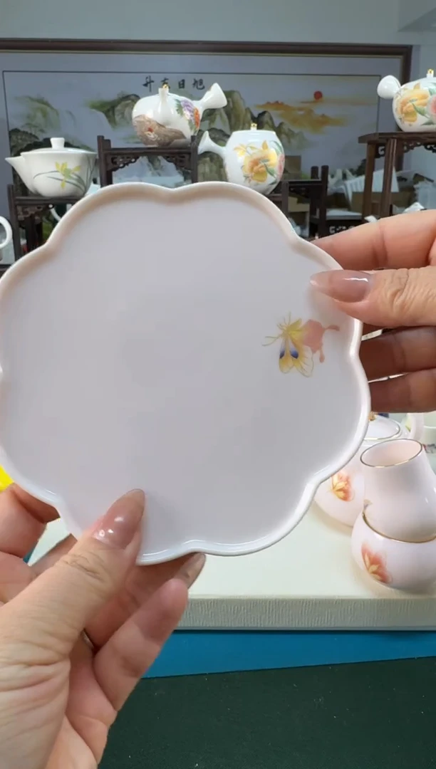 【闪购商品】瓷器 ······.......