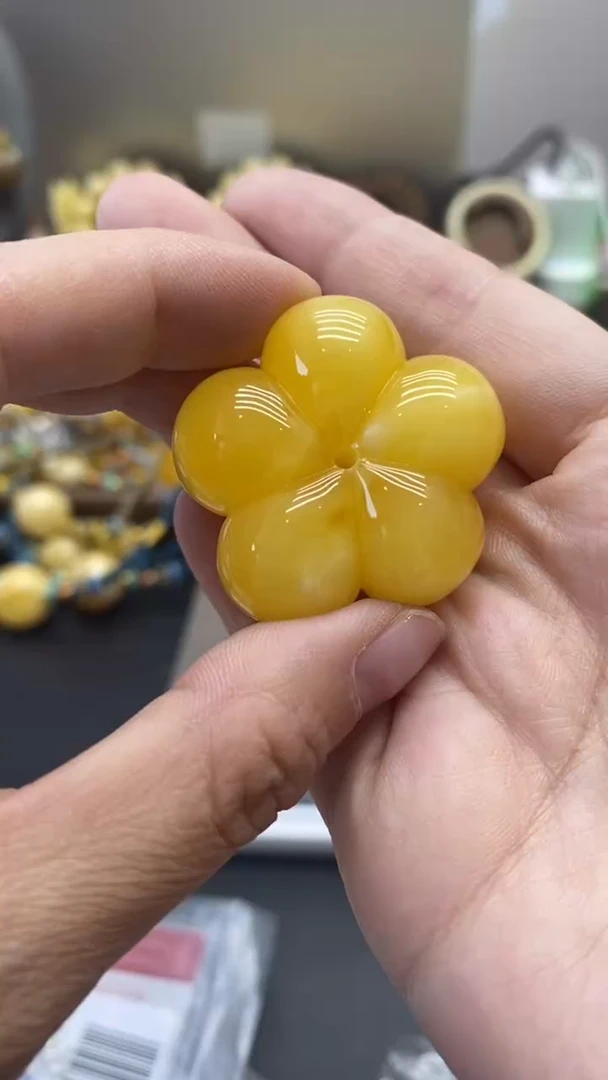 琥珀未镶嵌珠宝奇石1835