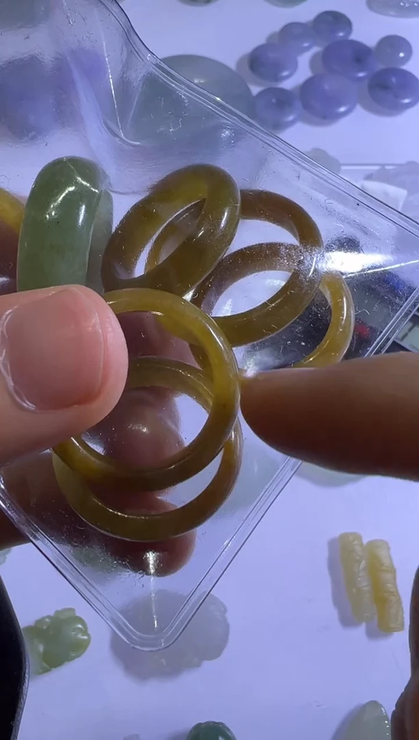 未镶嵌定制翡翠戒圈