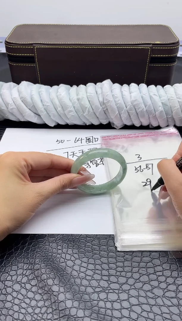 3手镯所见即所得拍啥发啥