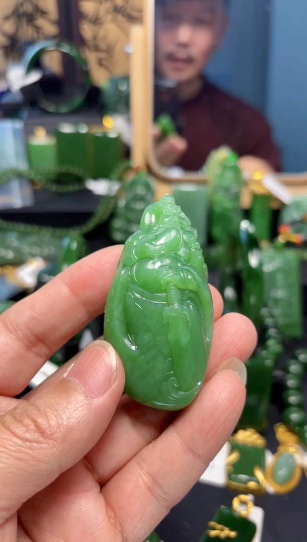 【闪购商品】和田玉（碧玉）吊坠(赠链)未镶嵌1