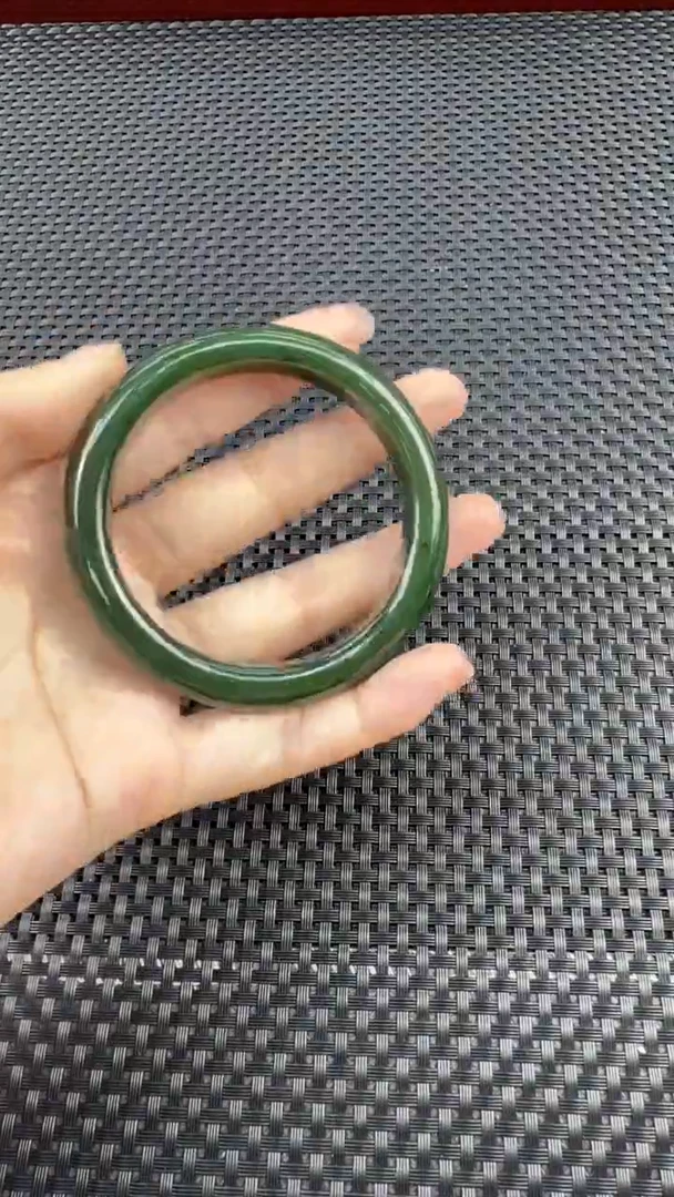 颈饰未镶嵌和田玉手镯55