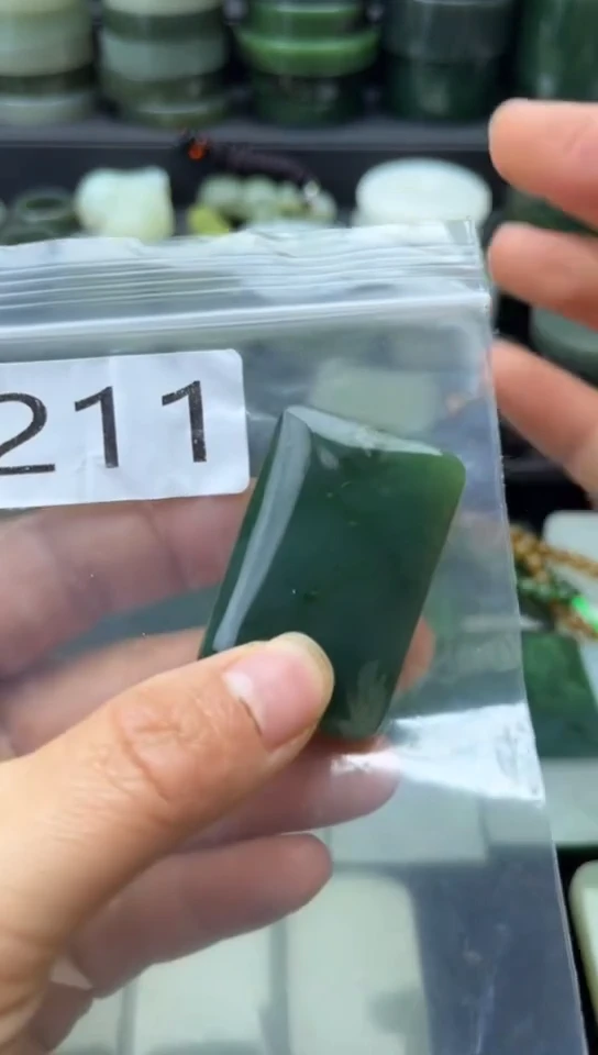 未镶嵌和田玉珠宝半成品牌子