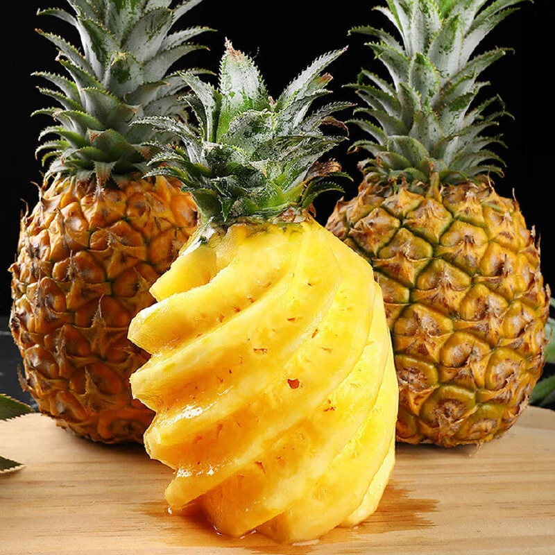 菠萝约2.5斤±50g/个