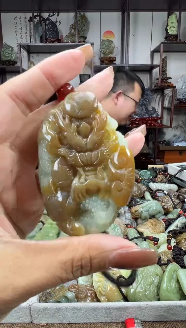 未镶嵌和田玉把件1