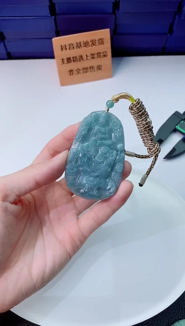 翡翠未镶嵌颈饰1111111