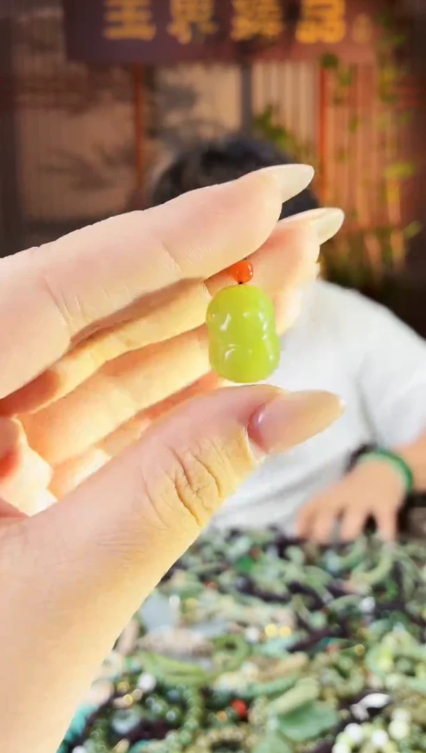 颈饰未镶嵌和田玉多样性发货拍一发一