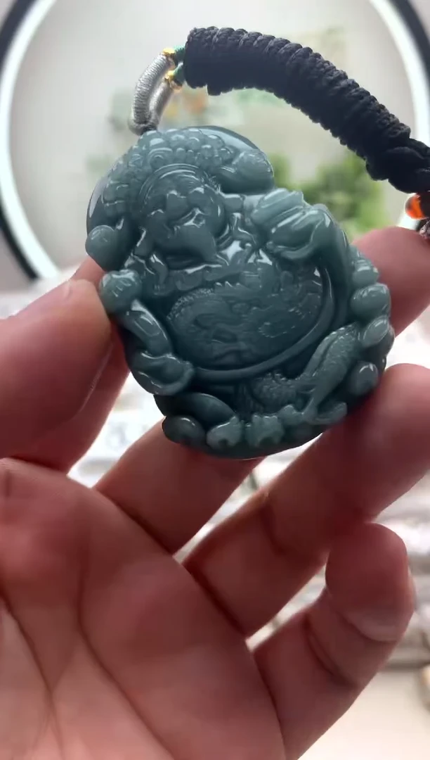 颈饰未镶嵌翡翠财神