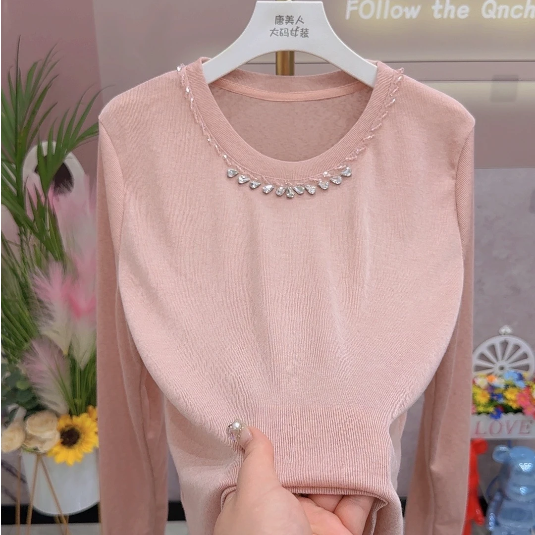 2025秋季新款8016曲珠沙圆领重工钉钻设计大码百搭时尚洋气款减龄