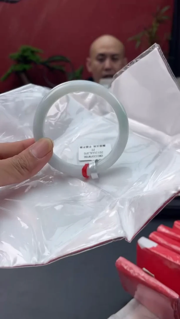 未镶嵌手镯翡翠6