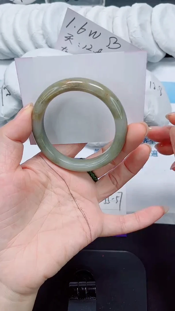 石英质玉手镯未镶嵌281-56