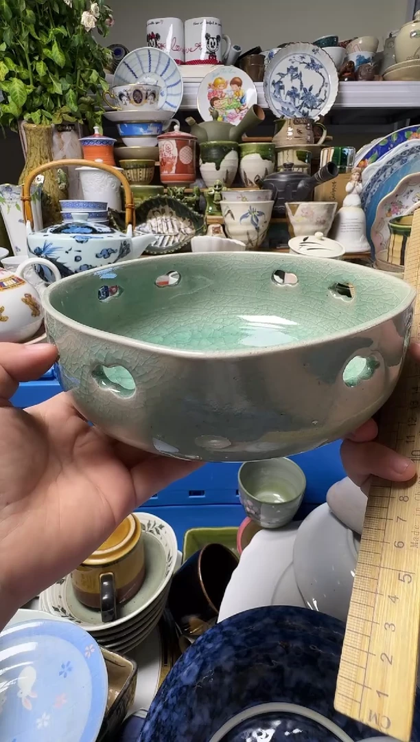 中古瓷器，默认微瑕-口径18，有底款。052