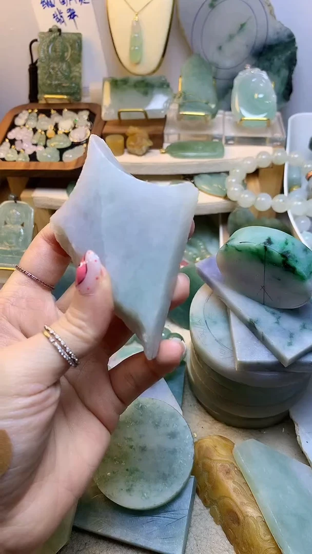 未镶嵌挂件翡翠 缅甸A货翡翠，没有运费险