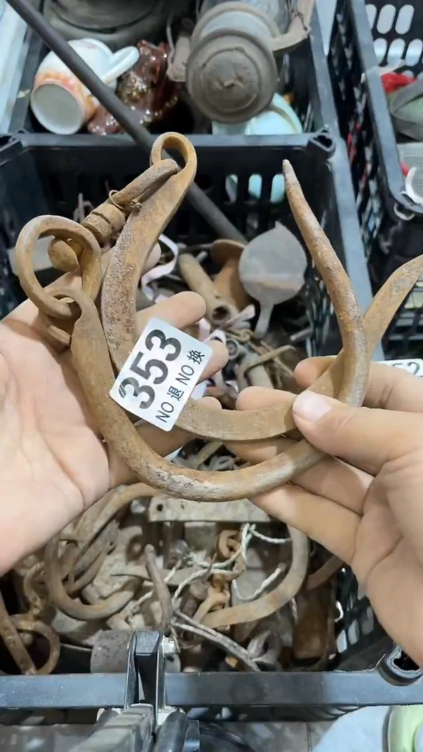 鹏**里所拍商品均为残品，付款表示默认，不退不换，看好下单，
