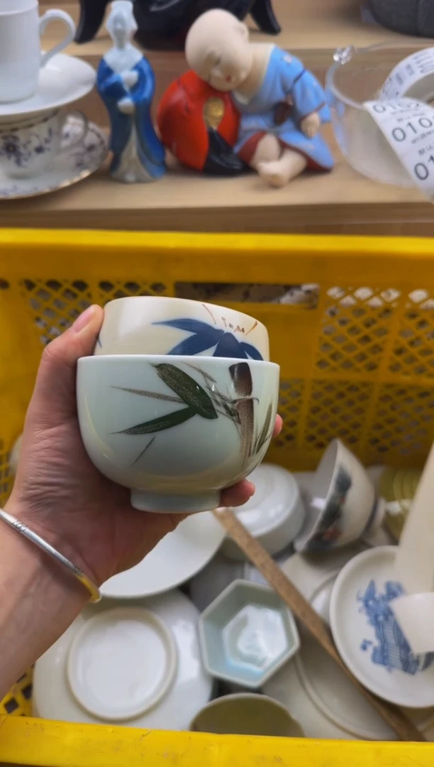 099默认微瑕，满20包邮。
