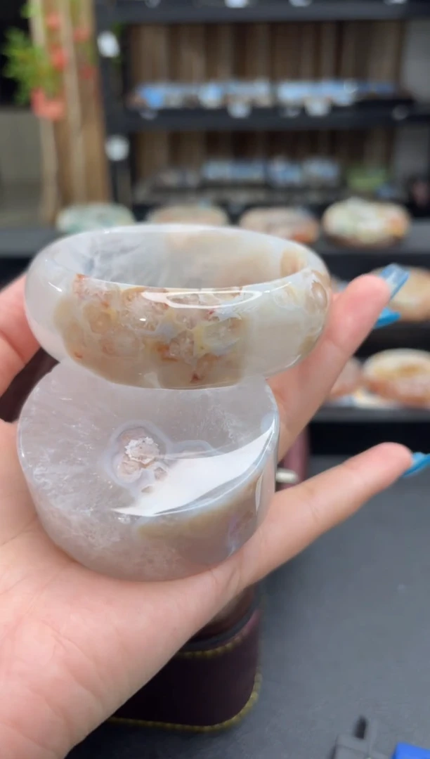 未镶嵌手镯石英质玉148(61圈赠送镯心)