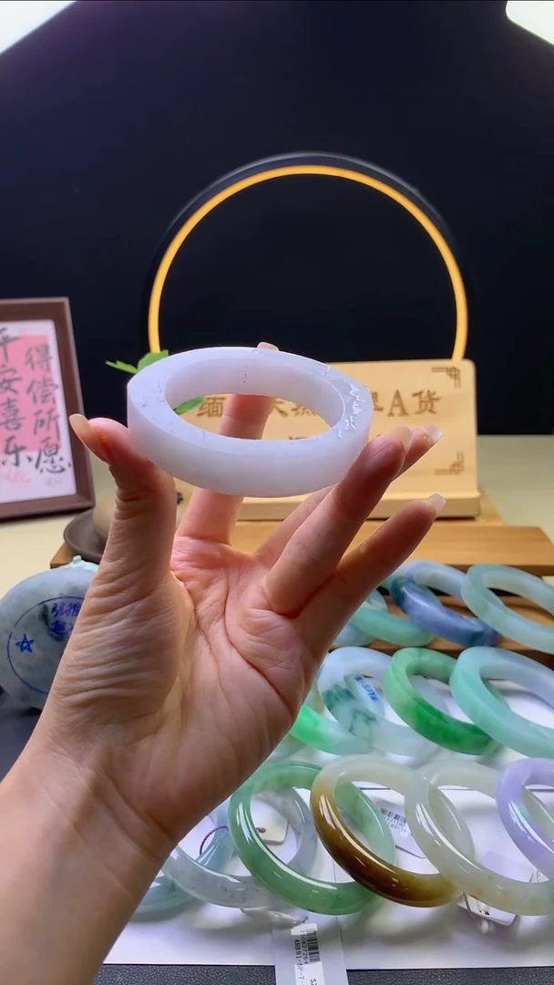 未镶嵌翡翠手镯定制定制翡翠冰胶粉