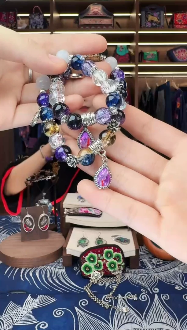 织绣17黔东南苗族刺绣