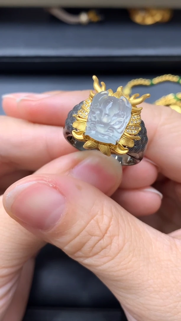 18K金镶嵌戒指翡翠723-中国好珍宝