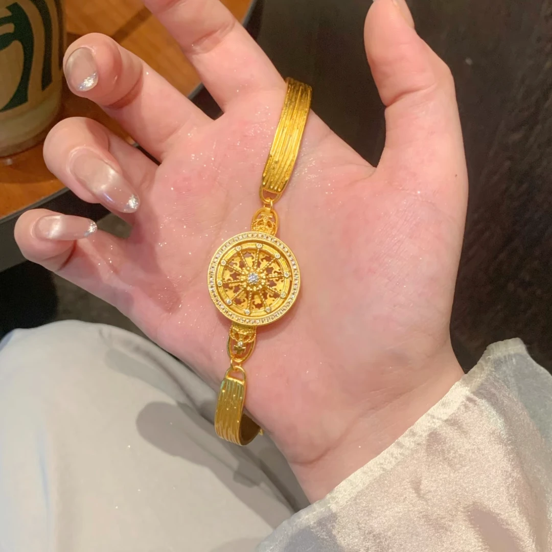 铜合金合成锆石手镯 新中式皇冠马车罗盘可旋转镂星空轮圆牌手镯