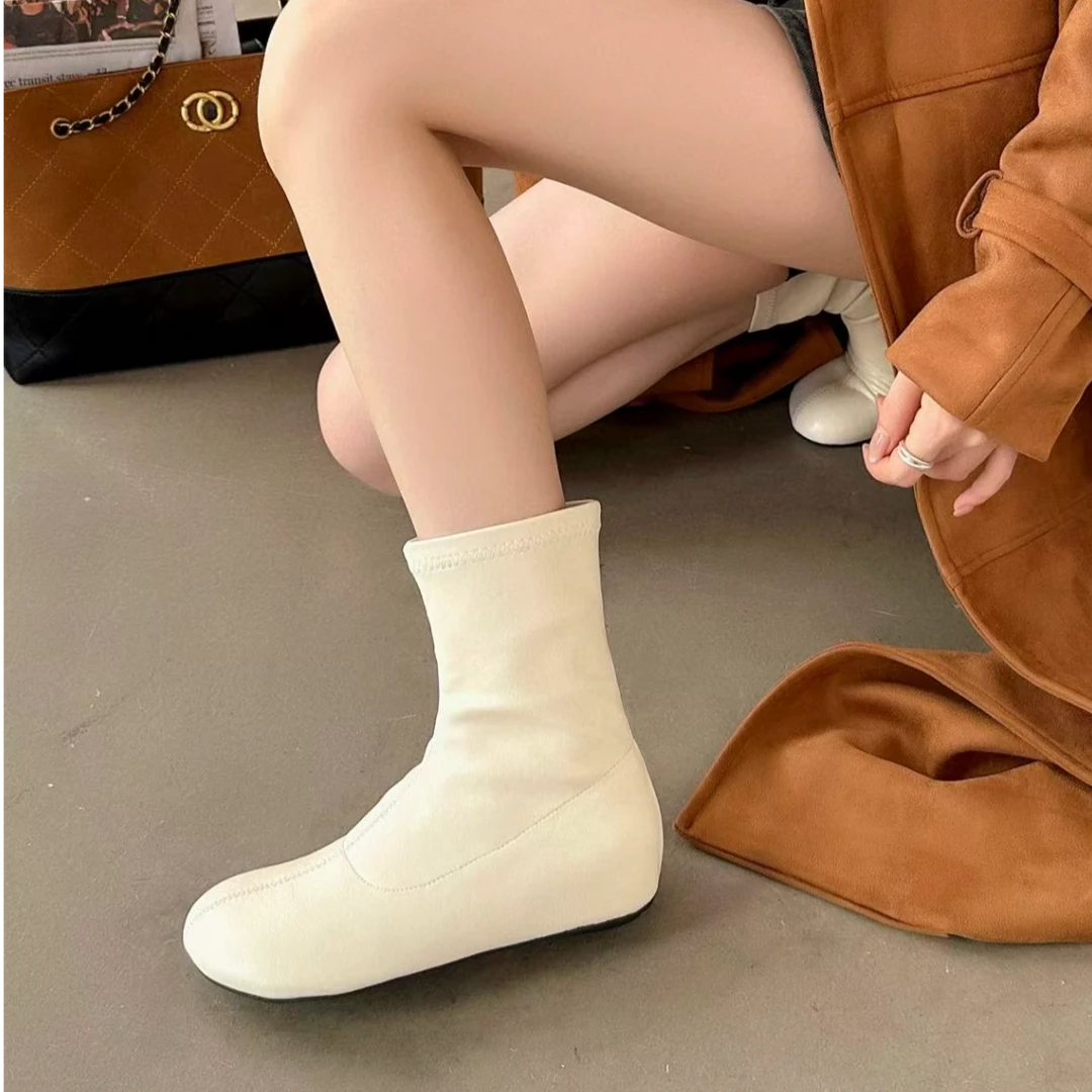 极简经典风芒果瘦瘦靴女秋冬新款时髦气质氛围感套筒裸靴MK