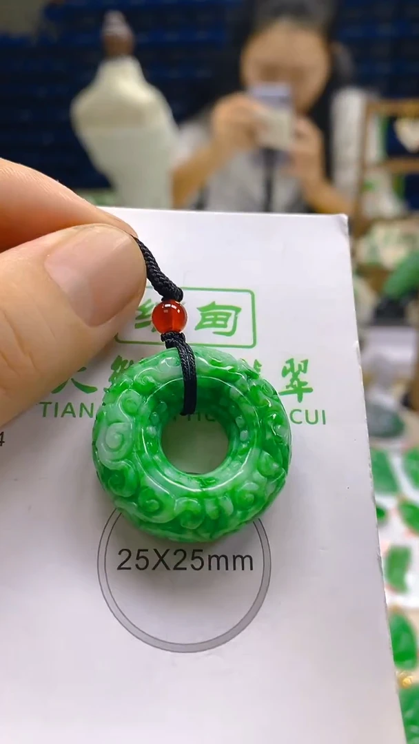 颈饰未镶嵌翡翠新号开播 全场乱卖