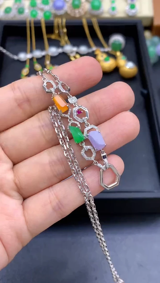 颈饰18K金镶嵌翡翠748-中国好珍宝