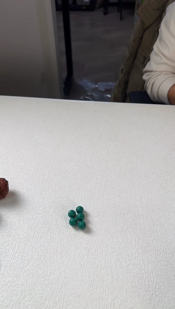颈饰玻璃13尺寸兽珠多样性发货其中一个