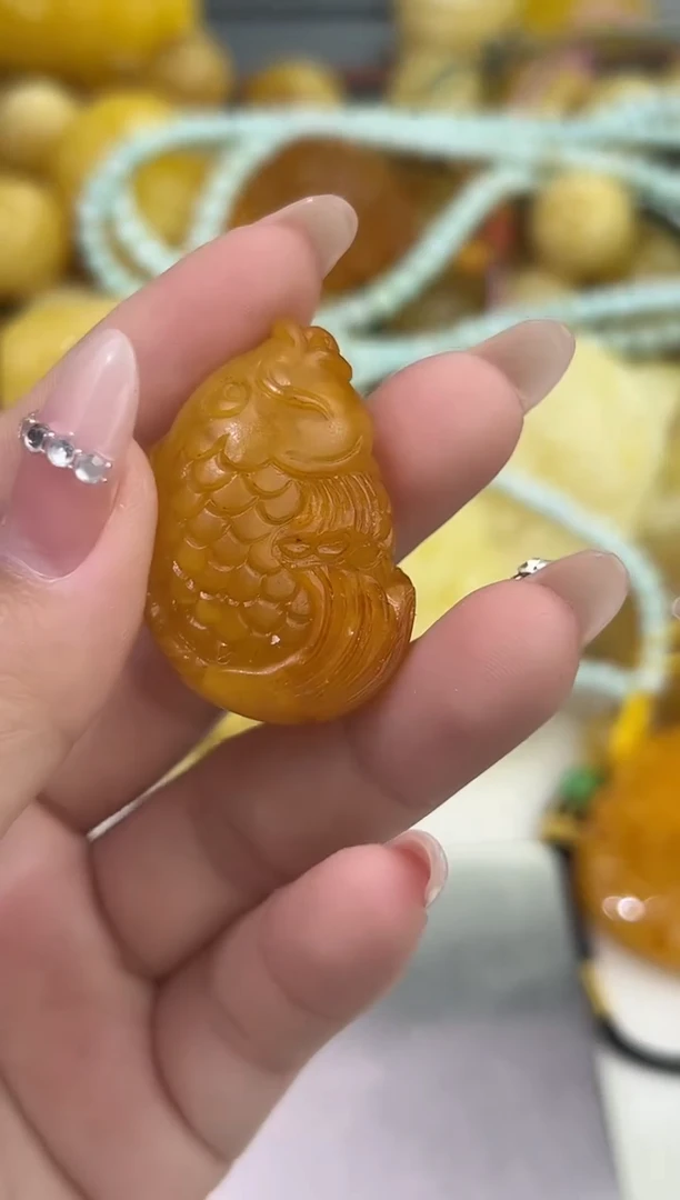裸石琥珀未镶嵌天然琥珀蜜蜡吊坠