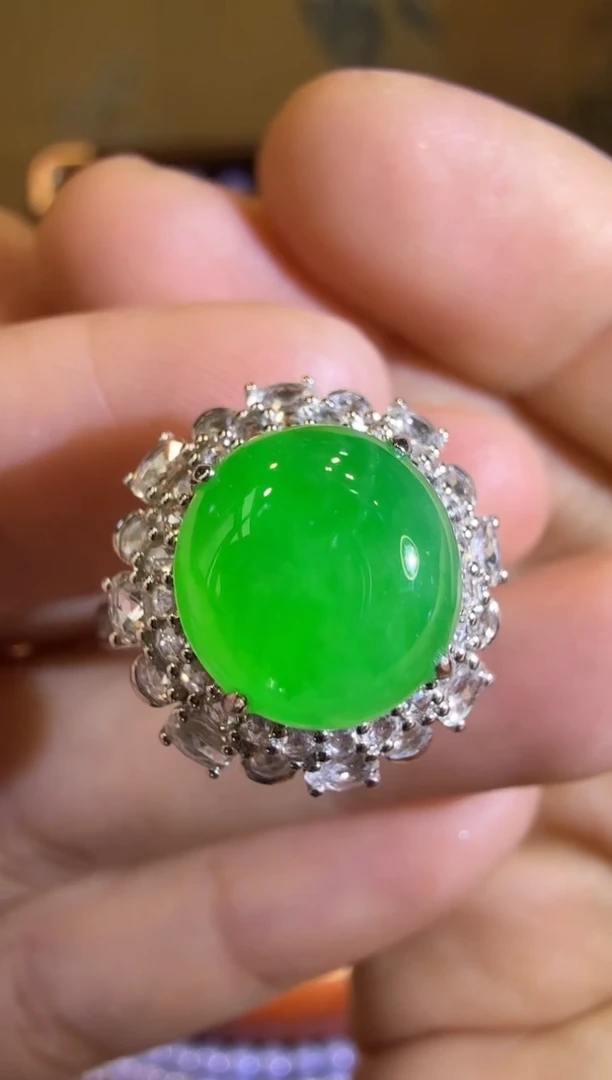 【闪购商品】翡翠戒指18K金镶嵌正阳正冰蛋面戒指
