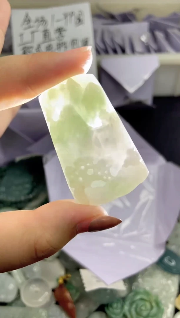 翡翠未镶嵌颈饰星河工厂甄选多样性发其一微瑕介意勿拍~