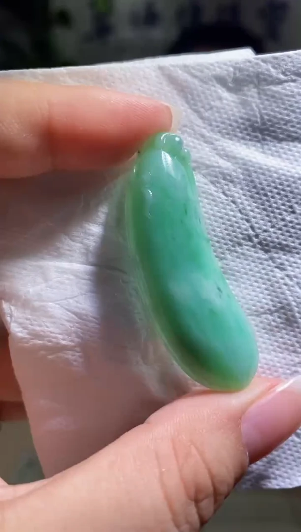 定制翡翠未镶嵌福瓜