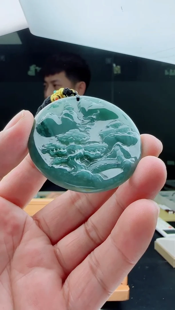 【闪购商品】翡翠颈饰未镶嵌1111111111
