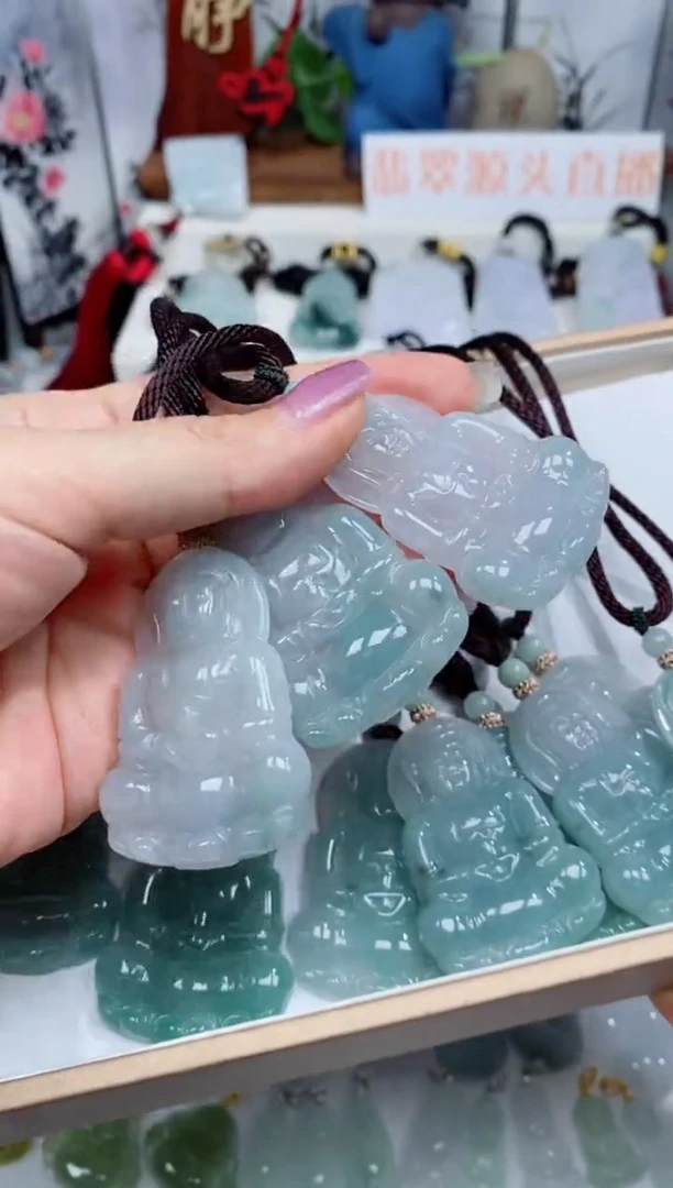 翡翠未镶嵌颈饰吊坠团购多样性发一件