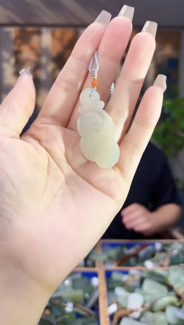 和田玉未镶嵌挂件拍一发一