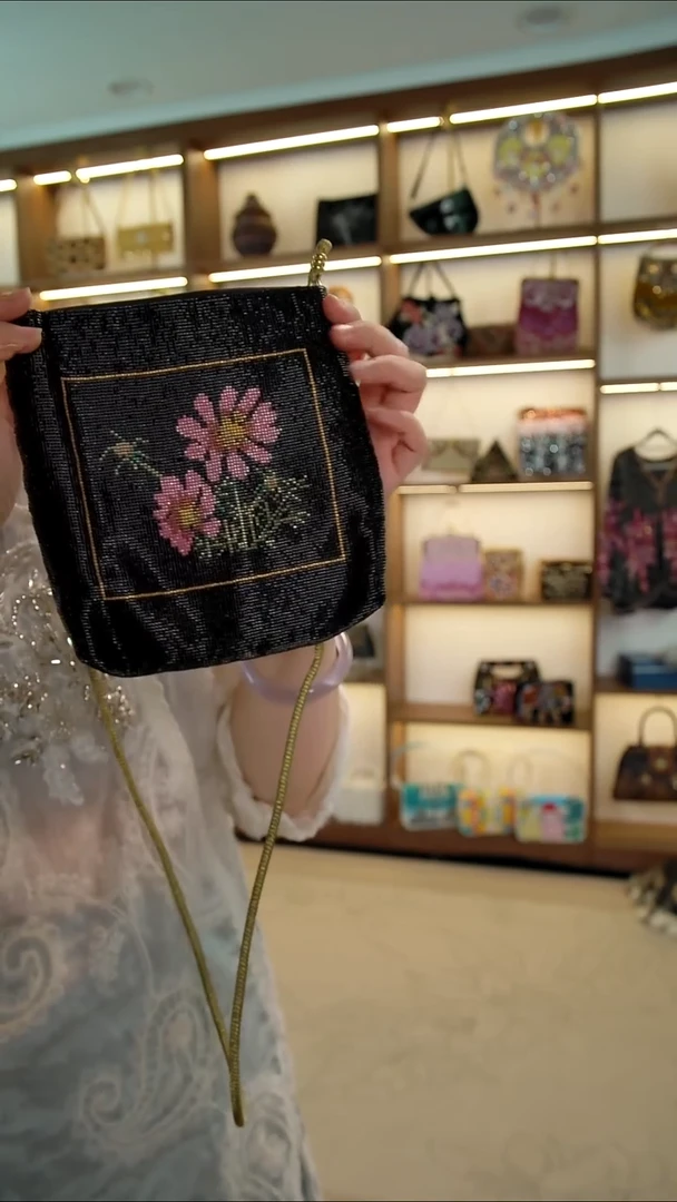 织物59百格汇手工串珠包