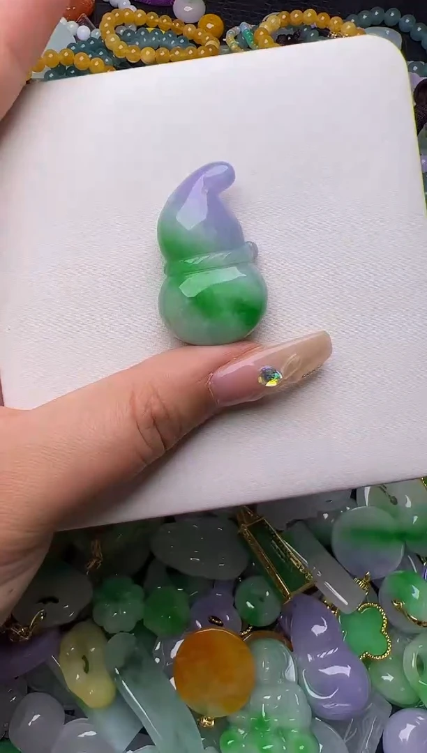 翡翠未镶嵌颈饰天然缅甸翡翠吊坠