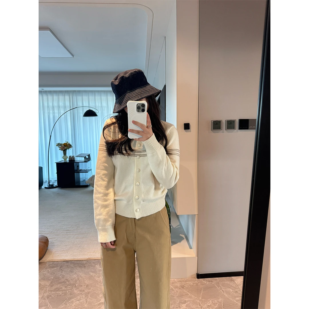 Lilpera胖梨定制 “镶条开衫”冬季设计感针织衫镶条开衫上衣B131