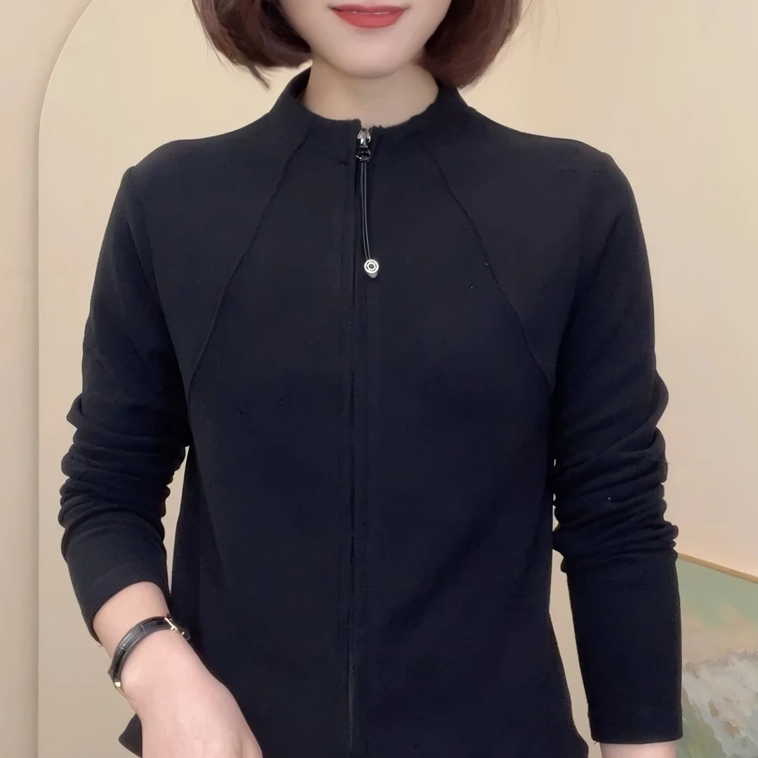 2024洋气半高领灰色拉链针织开衫女冬季新款上衣简约宽松磨毛外套