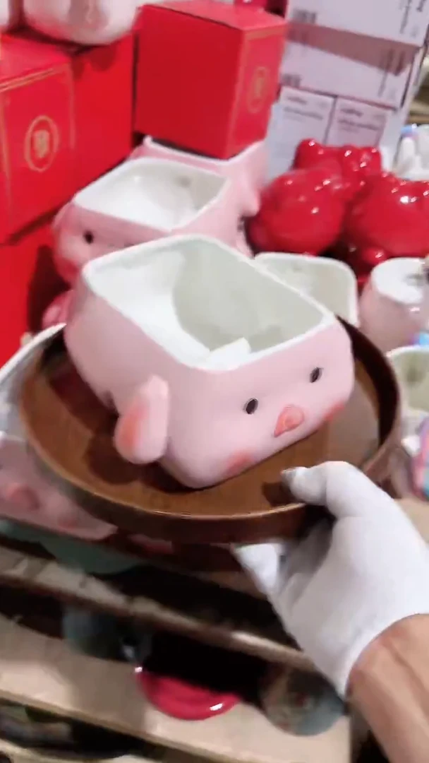 陶瓷猪猪碗微瑕 凑满20元包邮