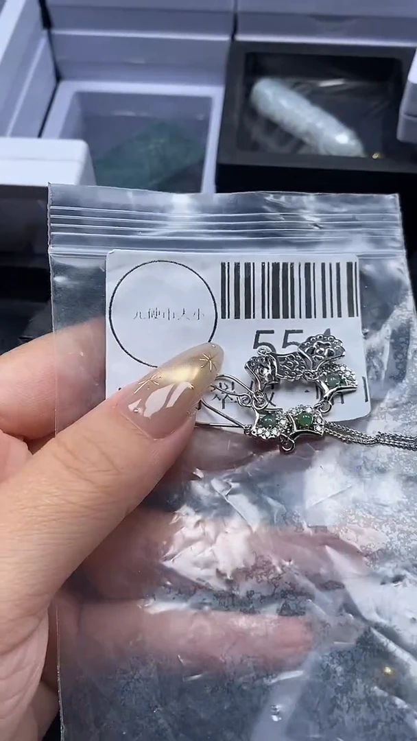 吊坠(不含链)未镶嵌翡翠554