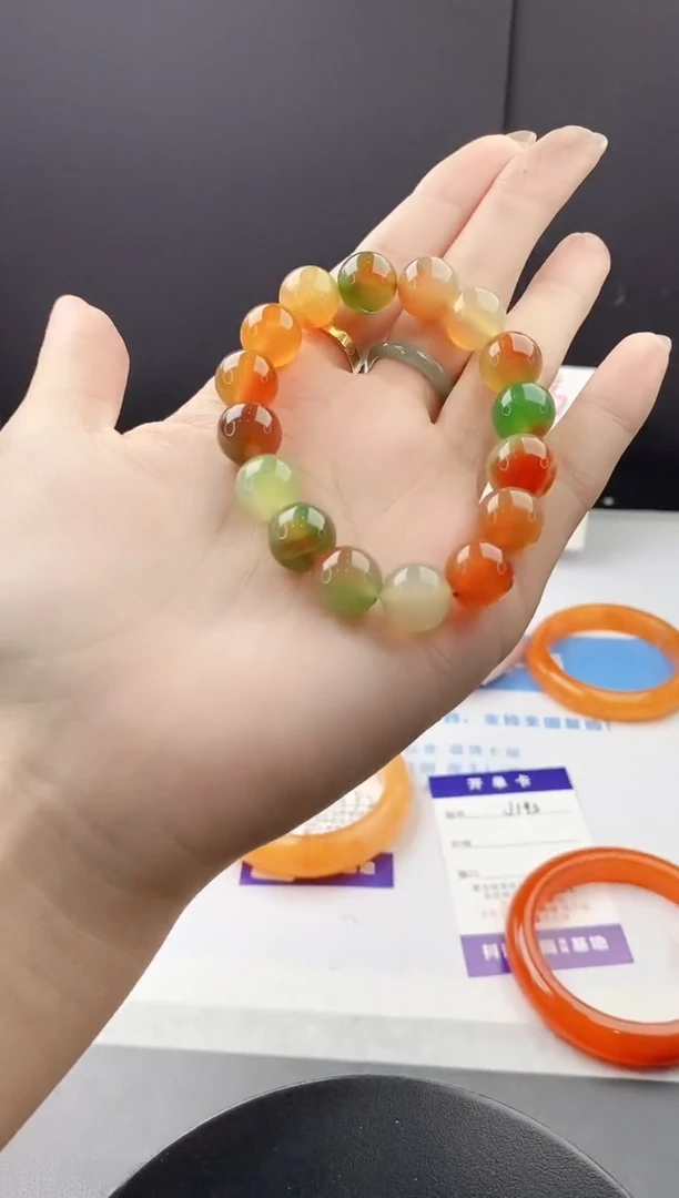 未镶嵌手镯石英质玉1111