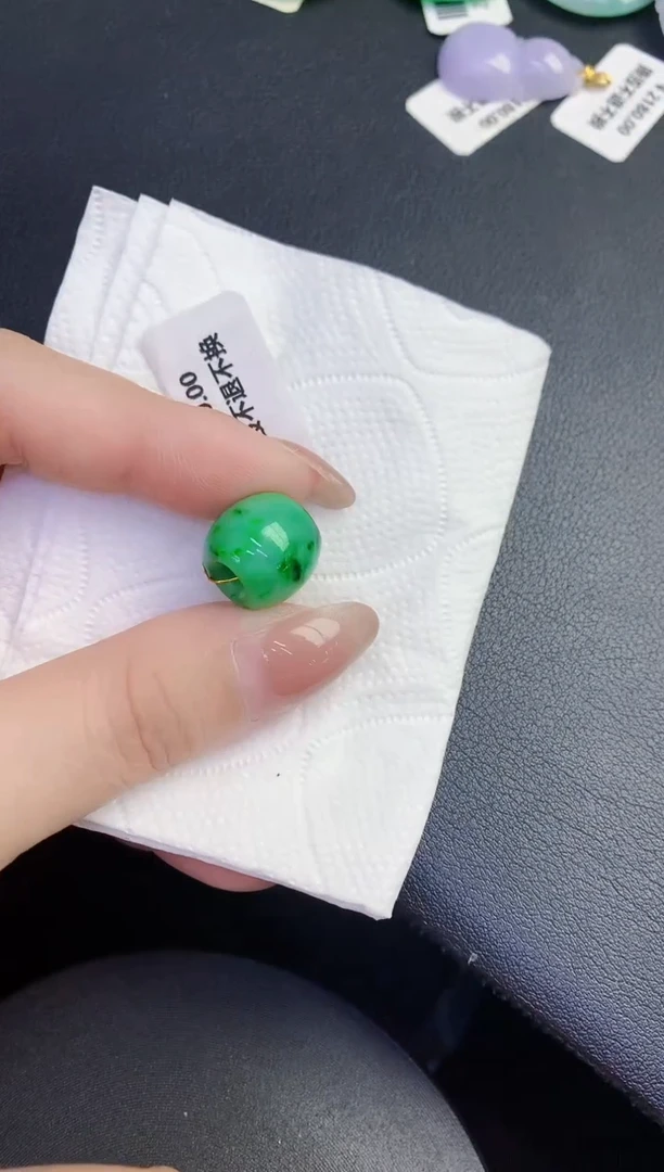 颈饰未镶嵌翡翠缅甸天然翡翠A货