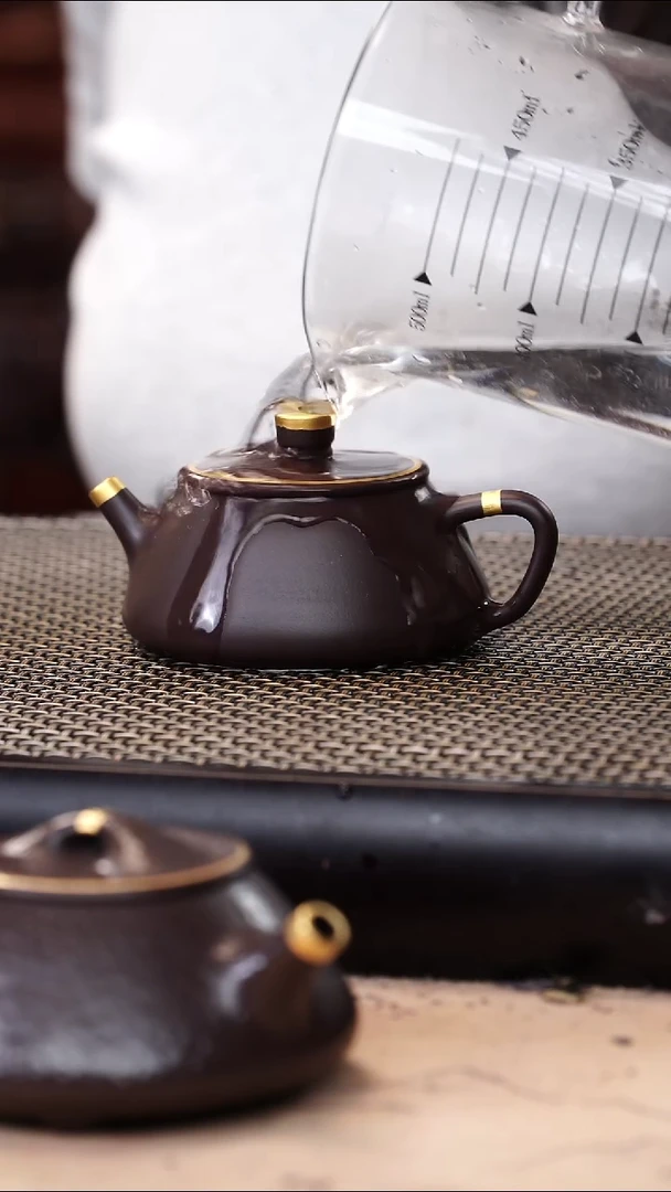 茶壶紫砂四号井茄皮紫泥描金平盖石瓢120cc