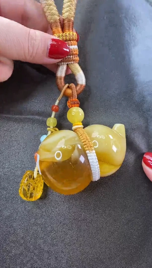 【闪购商品】琥珀颈饰未镶嵌吊坠