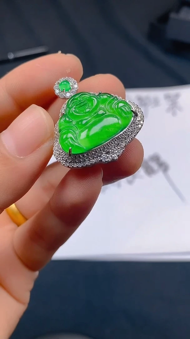 【闪购商品】翡翠颈饰未镶嵌天然A货玉石随机多样性发货